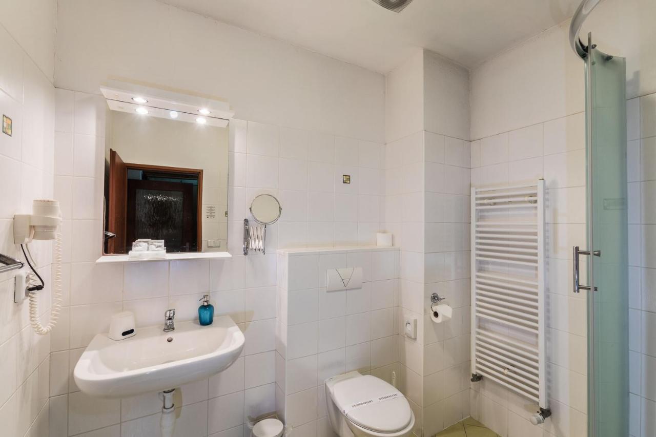 Augustus Et Otto 4* Prague